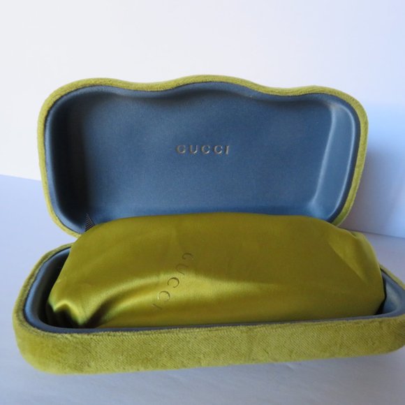 GUCCI BLACK GG0688s 001 AVIATOR LOGO SUNGLASSES + DUSTBAG & CASE - Picture 8 of 8